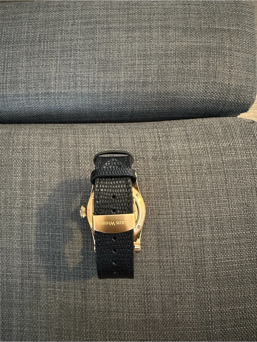 Bard’s whisper / Ornate Gold and Black Smartwatch with Decorative Dial